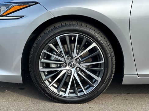 Used 2022 Lexus ES 300h ES 300h image 24