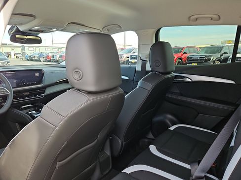 New 2026 Buick Envision Sport Touring image 9