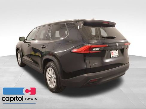 Certified 2024 Toyota Grand Highlander AWD image 5