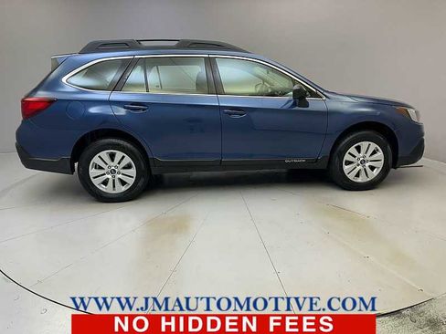 Used 2019 Subaru Outback 2.5i image 6