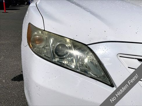 Used 2009 Toyota Camry FWD image 26