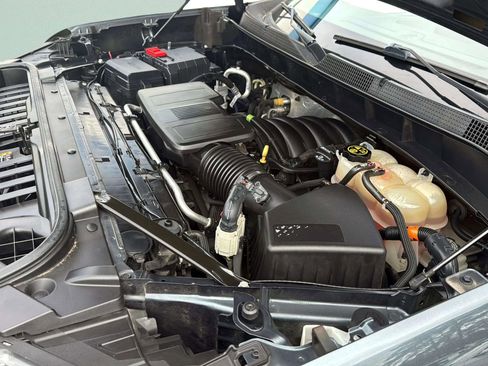 Used 2019 Chevrolet Silverado 1500 Custom w/ Custom Convenience Package image 33