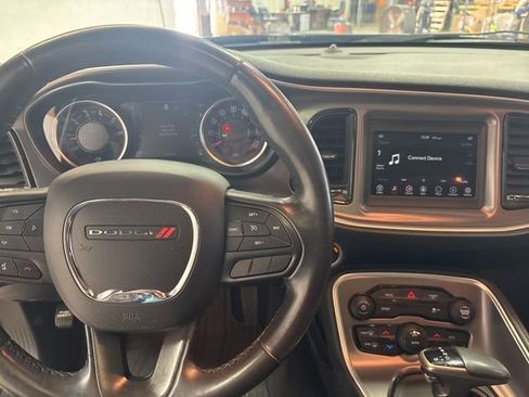 Used 2020 Dodge Challenger SXT RWD image 16