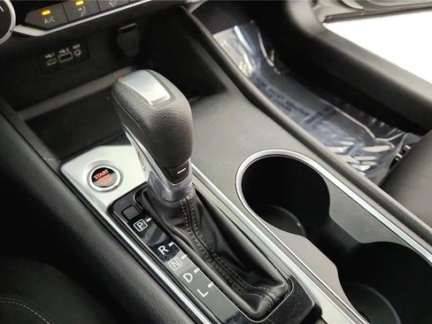Used 2022 Nissan Altima 2.5 SV AWD/4WD image 27