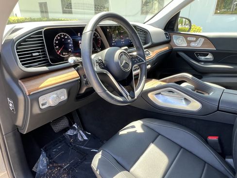 Certified 2025 Mercedes-Benz GLE 350 4MATIC image 17