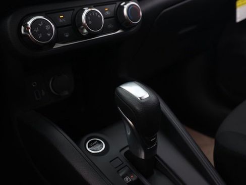 New 2025 Nissan Kicks Play S image 30