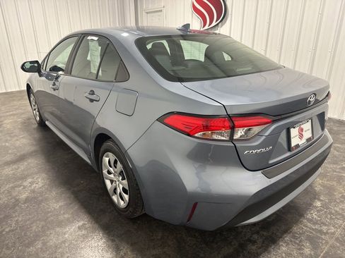 Used 2022 Toyota Corolla LE FWD image 8