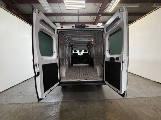 Used 2023 RAM ProMaster 2500 FWD image 9