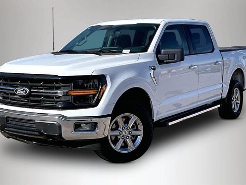 Used 2025 Ford F150 XLT w/ Equipment Group 301A Standard AWD/4WD image 3
