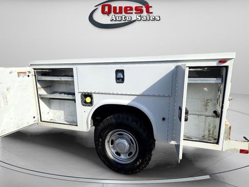 Used 2017 Ford F250 XL w/ Power Equipment Group image 18