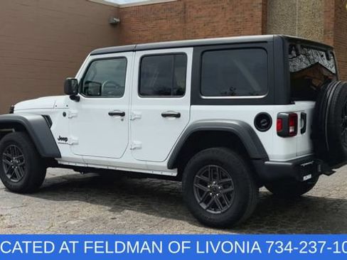 Used 2025 Jeep Wrangler Unlimited Sport AWD/4WD image 6