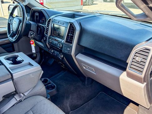 Used 2015 Ford F150 XLT w/ Equipment Group 302A Luxury image 40