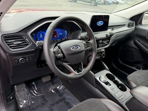 Certified 2022 Ford Escape SEL w/ SEL Stealth AWD Package image 12