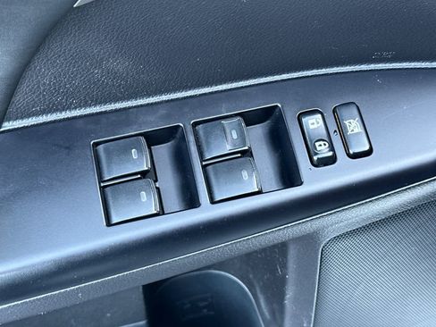 Used 2015 Lexus CT 200h image 13