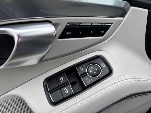 Used 2025 Porsche 718 Cayman S RWD image 21