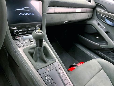 Used 2025 Porsche 718 Cayman GT4 RS image 18