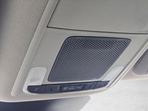 Used 2024 Honda Pilot EX-L image 12