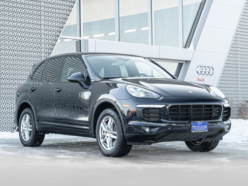 Used 2018 Porsche Cayenne image 1