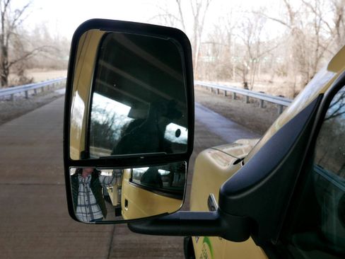 Used 2021 Ford E-450 and Econoline 450 Super Duty image 16