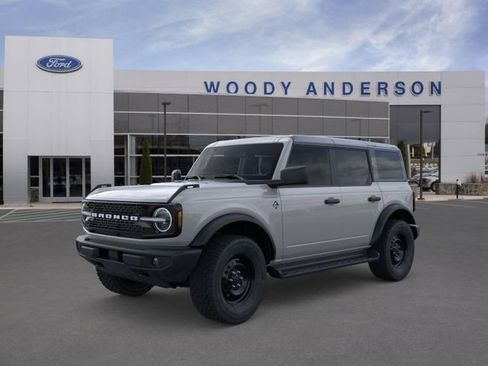 New 2026 Ford Bronco Outer Banks w/ Black Appearance Package AWD/4WD image 1