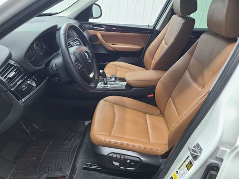 Used 2017 BMW X3 xDrive28i AWD/4WD image 23