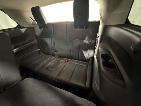 Certified 2025 INFINITI QX60 Luxe w/ Vision Package image 30