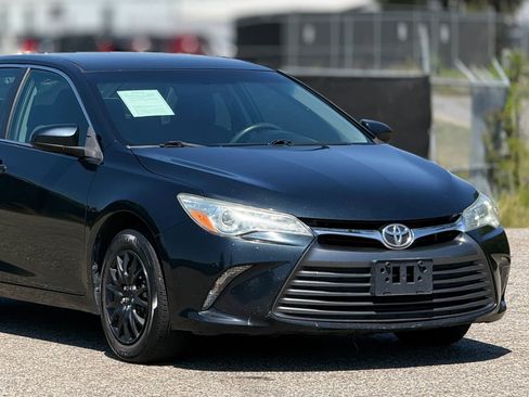 Used 2016 Toyota Camry LE FWD image 15