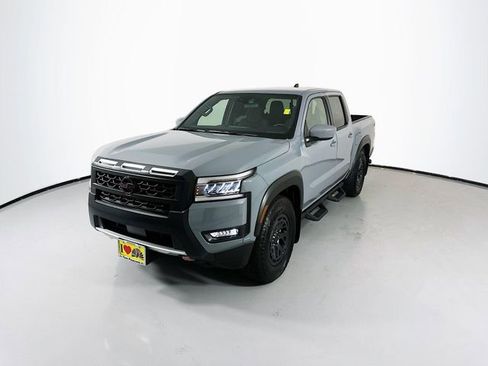 Certified 2025 Nissan Frontier Pro-X w/ Tow Package image 5