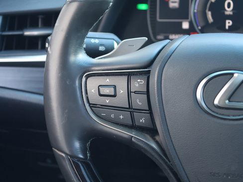 Certified 2021 Lexus ES 300h 300h w/ Premium Package image 17