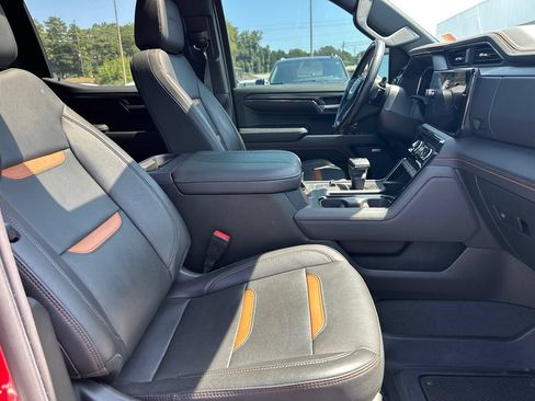 Used 2023 GMC Sierra 1500 AT4 w/ AT4 Premium Package AWD/4WD image 14