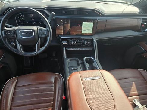 Used 2024 GMC Sierra 2500 Denali Ultimate image 14