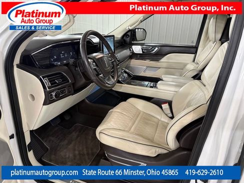 Used 2020 Lincoln Navigator Black Label w/ Cargo Convenience Package AWD/4WD image 10
