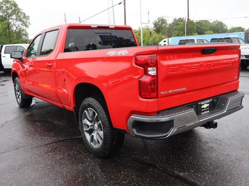 New 2026 Chevrolet Silverado 1500 LT w/ LPO, Dark Essentials Package AWD/4WD image 3