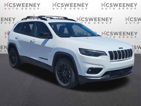 Used 2023 Jeep Cherokee Altitude Lux image 7