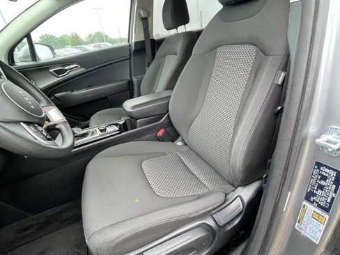 Certified 2024 Kia Sportage LX FWD image 10