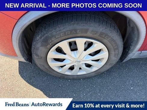 Used 2016 Nissan Rogue S AWD/4WD image 4