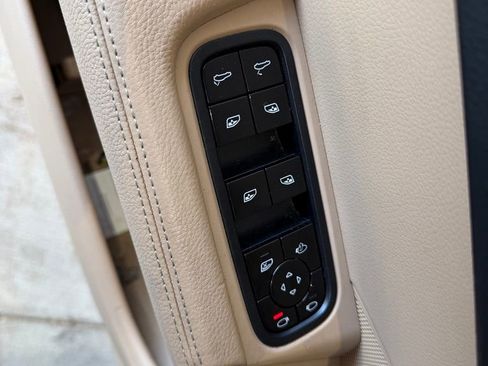 Certified 2020 Porsche Cayenne AWD/4WD image 28
