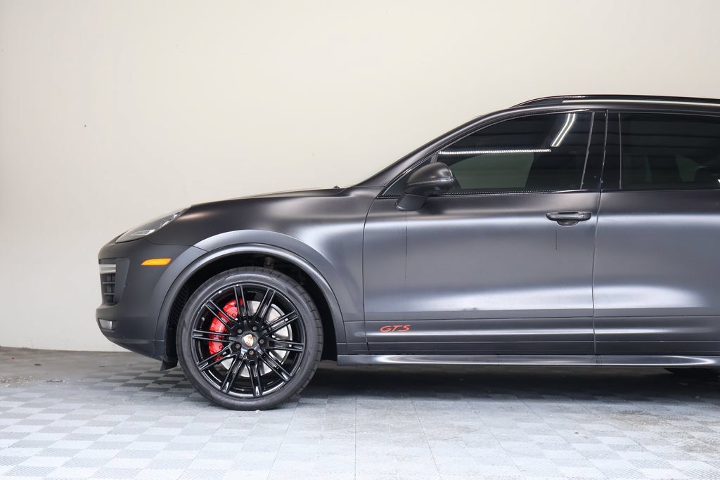 Used 2017 Porsche Cayenne GTS AWD/4WD image 8
