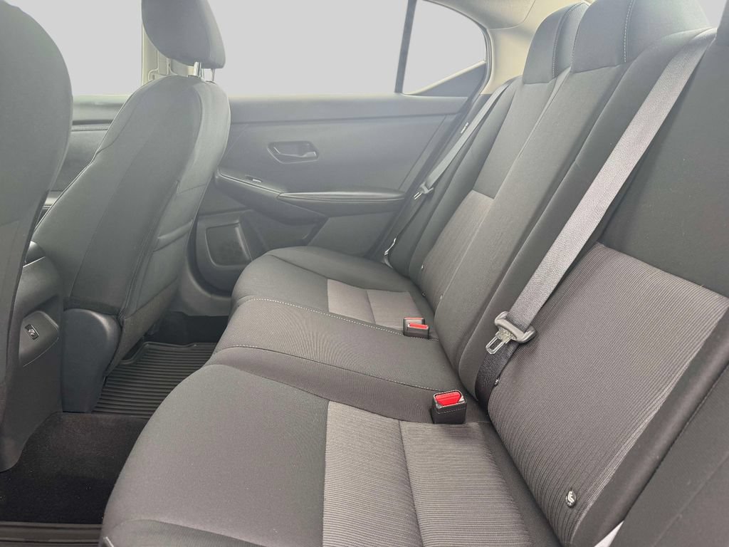 Used 2025 Nissan Sentra SV FWD image 11