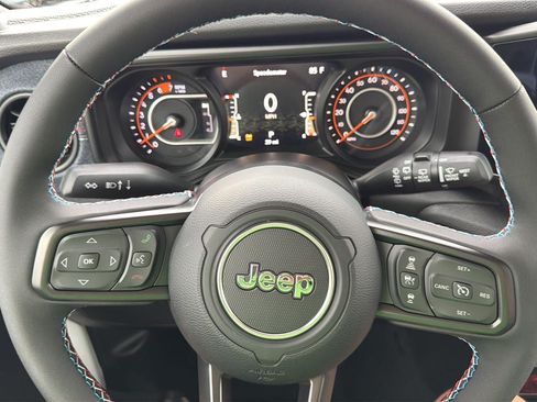 New 2026 Jeep Wrangler Unlimited Sport w/ Dual Top Group AWD/4WD image 20
