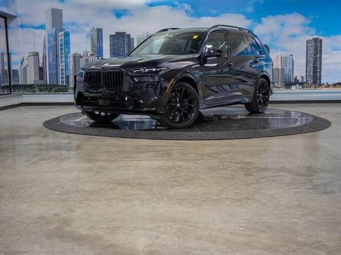 Used 2026 BMW X7 xDrive40i w/ M Sport Package AWD/4WD image 2
