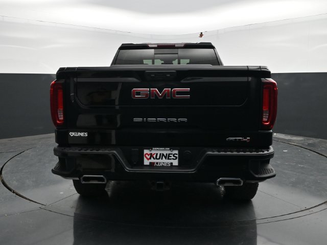 Used 2024 GMC Sierra 1500 AT4 w/ AT4 Preferred Package AWD/4WD image 7