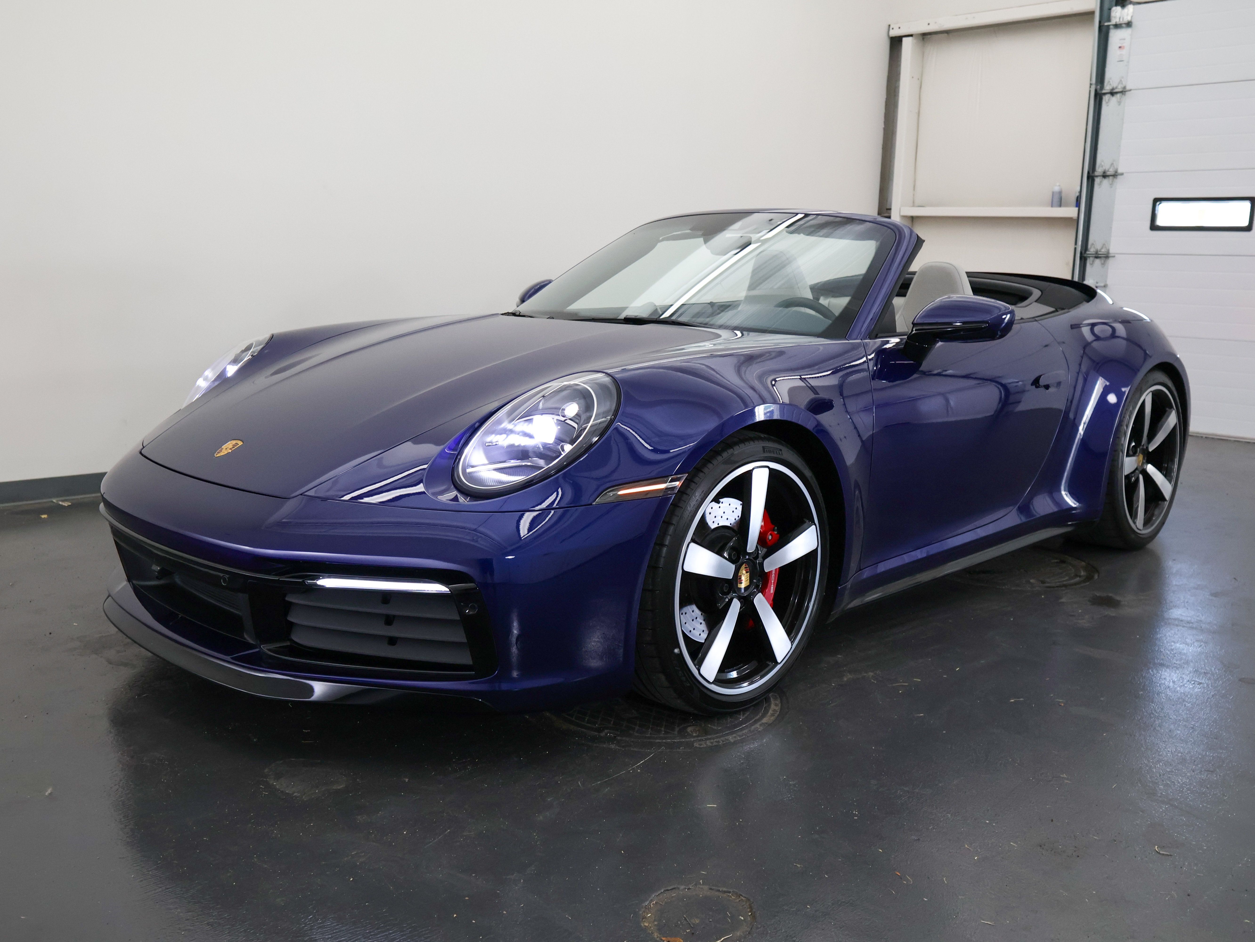 Used 2024 Porsche 911 Carrera 4S AWD/4WD image 8