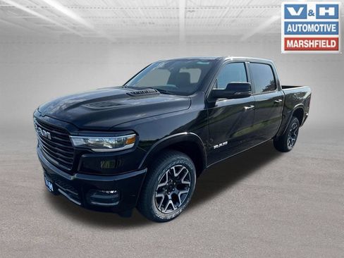 Used 2025 RAM 1500 Laramie AWD/4WD image 8