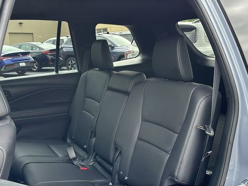 Used 2023 Honda Passport EX-L image 27