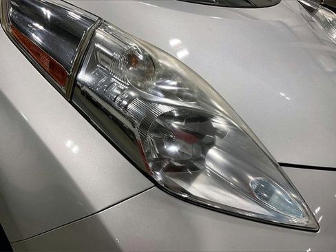 Used 2015 Nissan Leaf S w/ Charge Package image 29