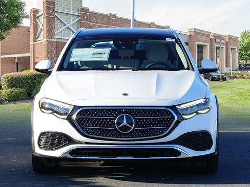 New 2026 Mercedes-Benz E 450 4MATIC All-Terrain Wagon image 2