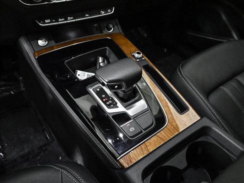 Used 2023 Audi Q5 2.0T Premium Plus w/ Premium Plus Package image 12