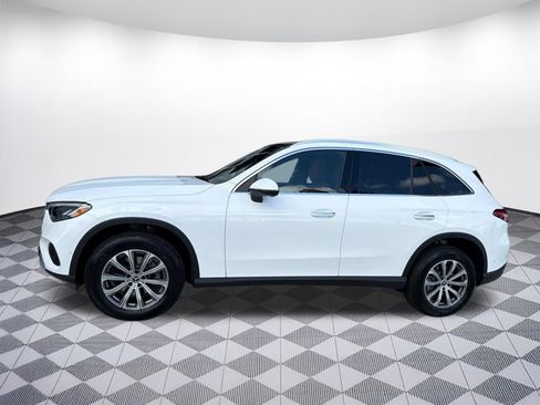 Used 2026 Mercedes-Benz GLC 300 image 2