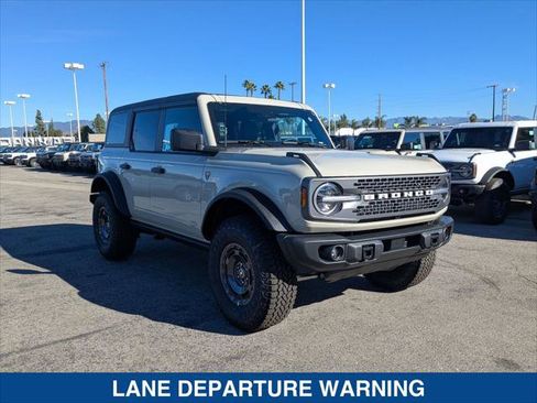 New 2025 Ford Bronco Badlands w/ Sasquatch Package image 7